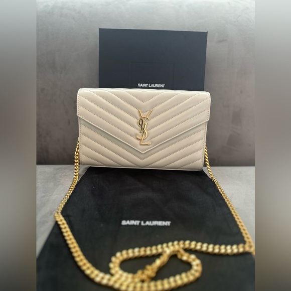 🌟SOLD🌟 NWT YSL Classic Cassandre Chain Wallet - Picture 6 of 9